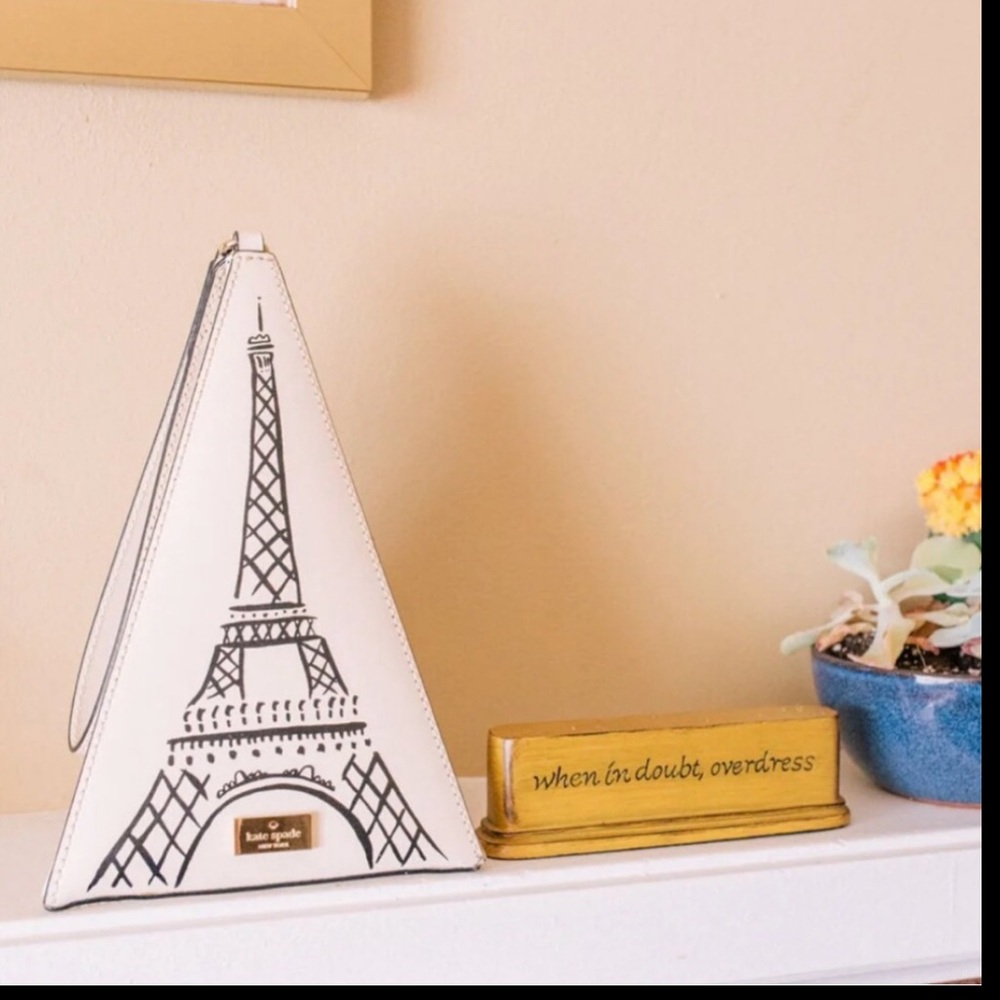 Kate Spade Triangle “Eiffel Tower” Wristlet Novelty Bag in Cement color - Picture 13 of 16